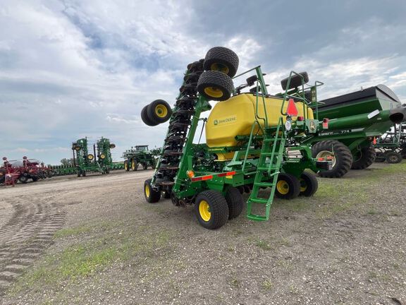 2024 John Deere N540C Air Seeder