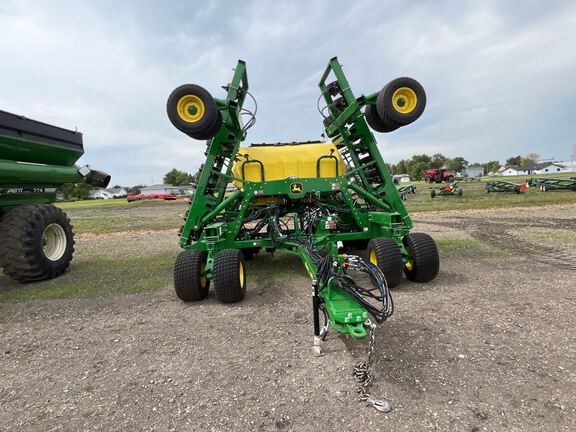 2024 John Deere N540C Air Seeder