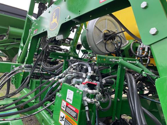 2024 John Deere N540C Air Seeder