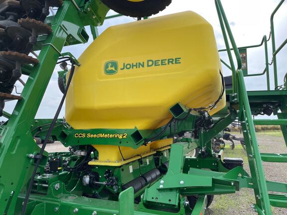 2024 John Deere N540C Air Seeder