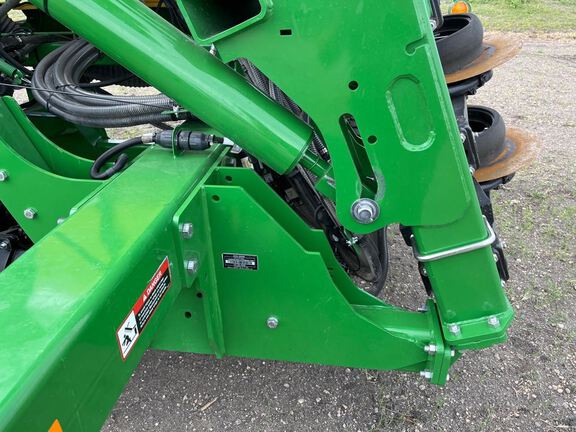 2024 John Deere N540C Air Seeder