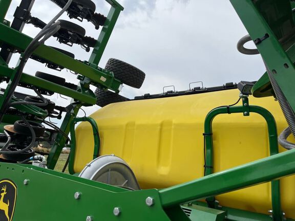 2024 John Deere N540C Air Seeder