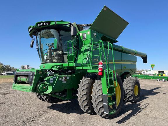 2023 John Deere S770 Combine