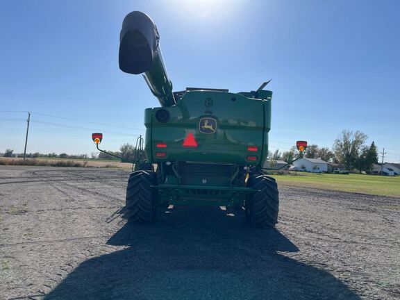 2023 John Deere S770 Combine