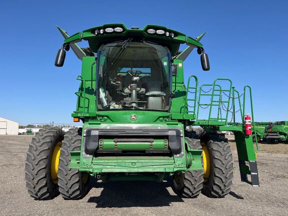2023 John Deere S770 Combine