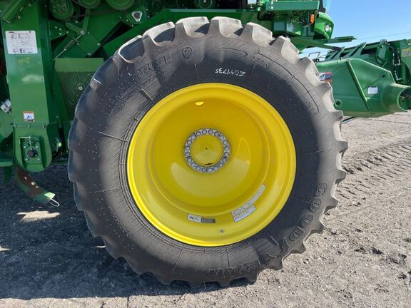 2023 John Deere S770 Combine