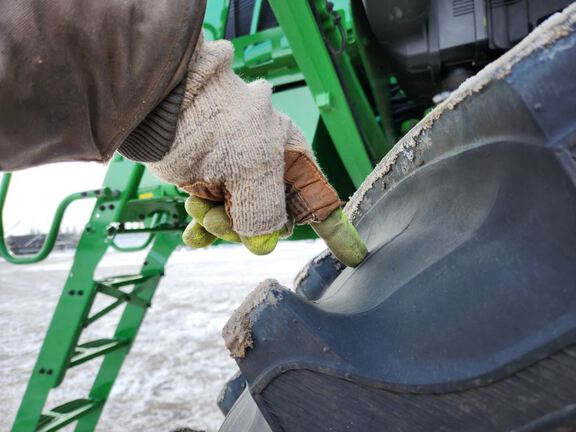 2023 John Deere 410R Sprayer/High Clearance