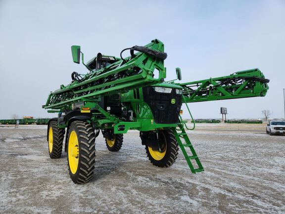 2023 John Deere 410R Sprayer/High Clearance