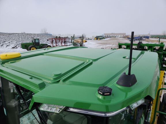 2023 John Deere 410R Sprayer/High Clearance