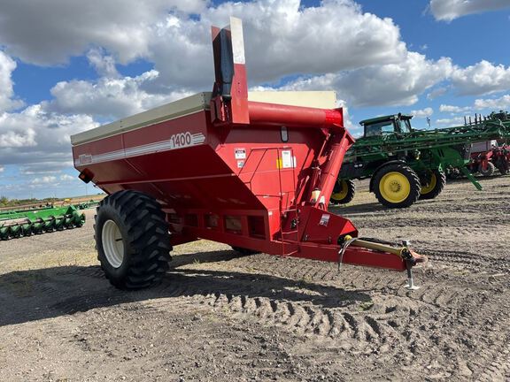 2000 Killbros 1400 Grain Cart