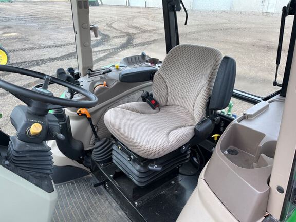 2020 John Deere 5100E Tractor