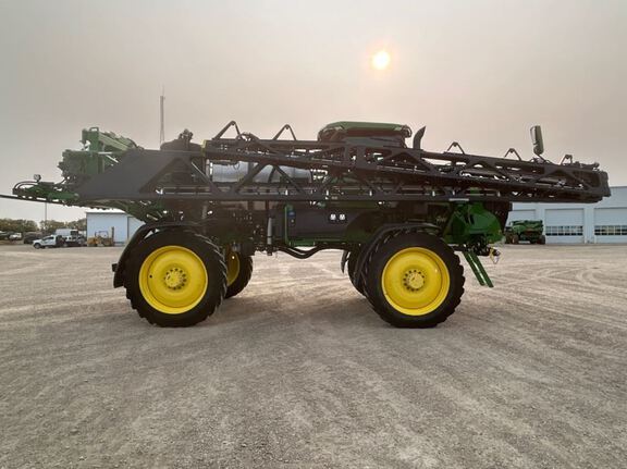 2024 John Deere 412R Sprayer/High Clearance