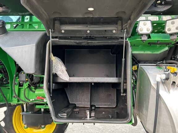 2024 John Deere 412R Sprayer/High Clearance