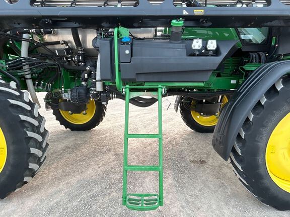 2024 John Deere 412R Sprayer/High Clearance