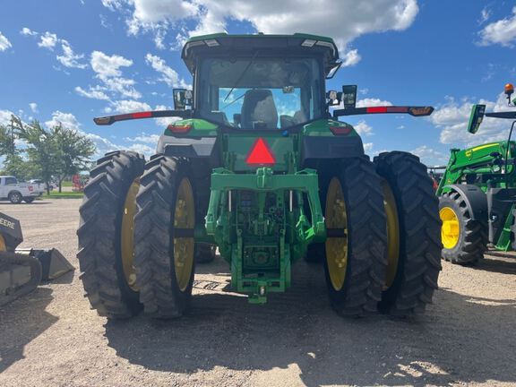 2023 John Deere 8R 250 Tractor