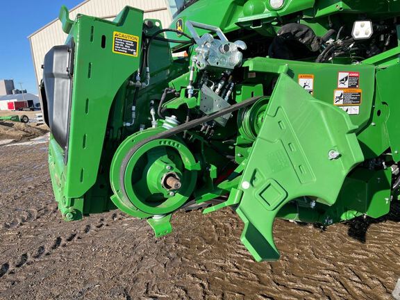 2024 John Deere S780 Combine