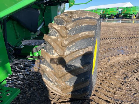 2024 John Deere S780 Combine