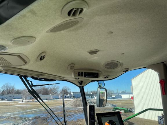 2024 John Deere S780 Combine