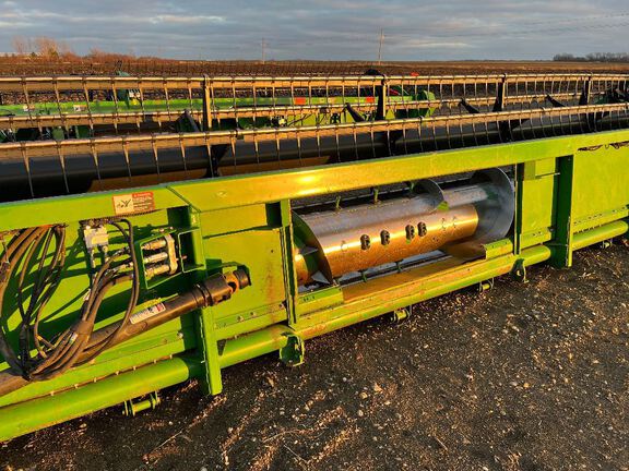 2012 John Deere 635F Header Combine