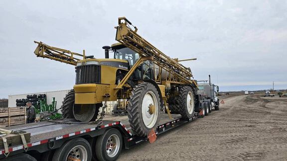 2007 AGCO ROGATOR 1074 Sprayer/High Clearance