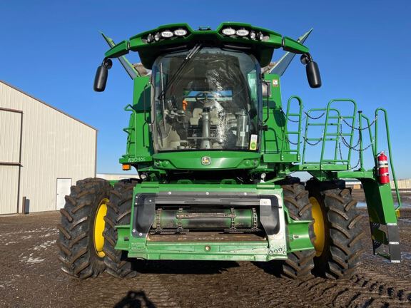 2024 John Deere S770 Combine