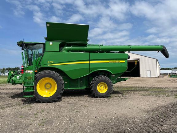 2024 John Deere S770 Combine