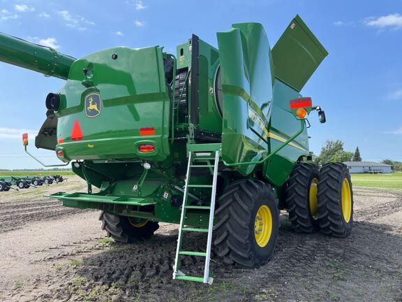 2024 John Deere S770 Combine