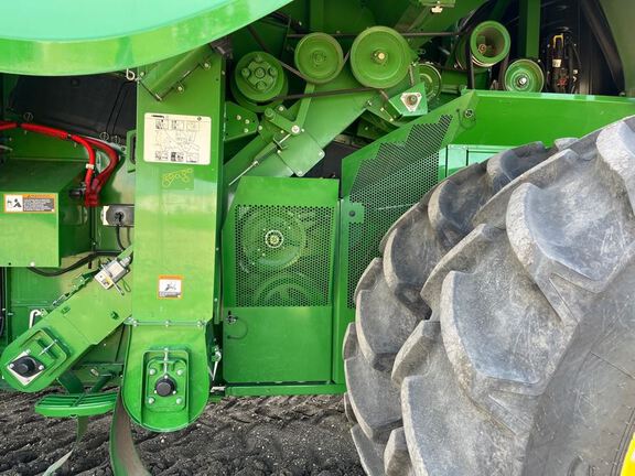 2024 John Deere S770 Combine