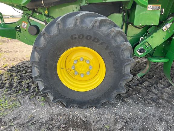 2024 John Deere S770 Combine