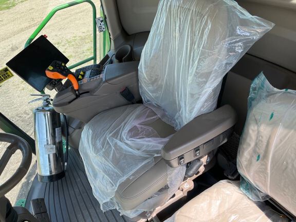 2024 John Deere S770 Combine