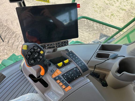 2024 John Deere S770 Combine