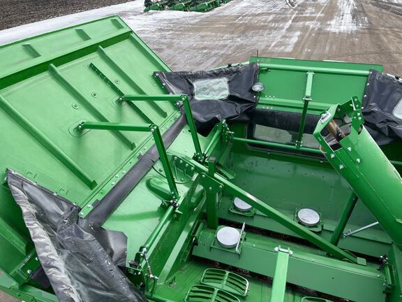 2024 John Deere S770 Combine