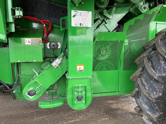 2024 John Deere S770 Combine