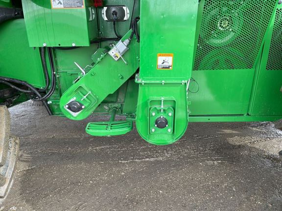 2024 John Deere S770 Combine