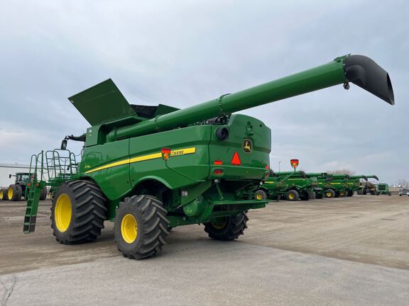 2024 John Deere S770 Combine