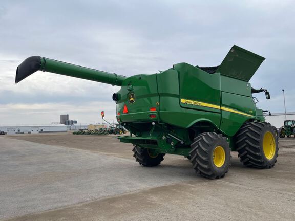 2024 John Deere S770 Combine