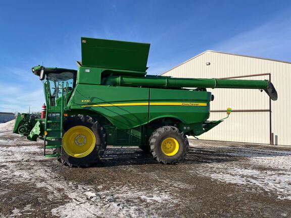 2024 John Deere S770 Combine