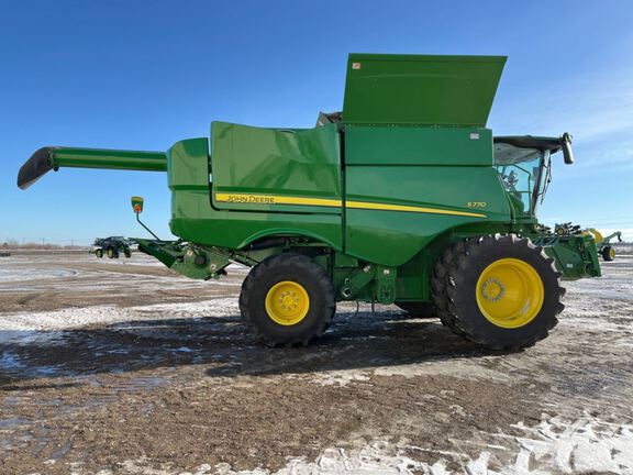 2024 John Deere S770 Combine