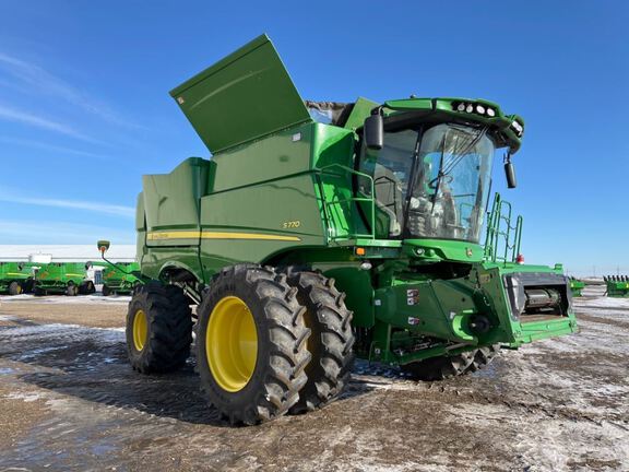 2024 John Deere S770 Combine
