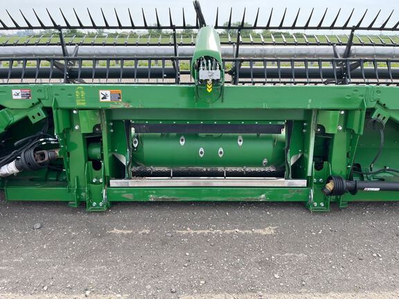 2024 John Deere RD40F Header Combine