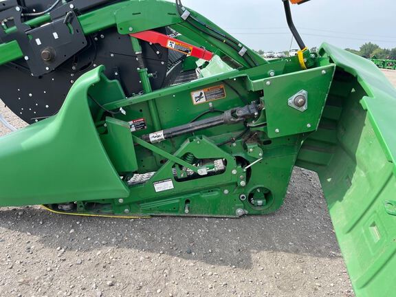 2024 John Deere RD40F Header Combine