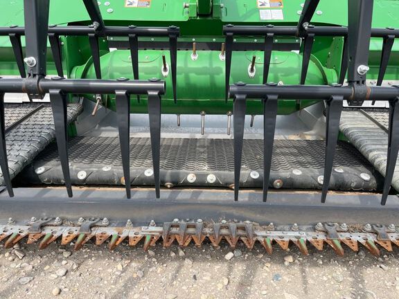2024 John Deere RD40F Header Combine
