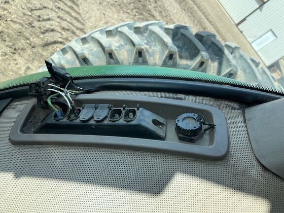 2009 John Deere 8295R Tractor