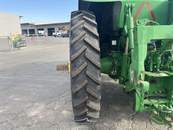 2020 John Deere 7210R Tractor