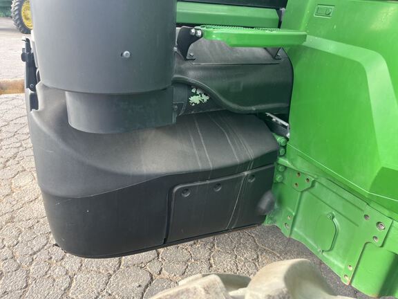 2020 John Deere 7210R Tractor