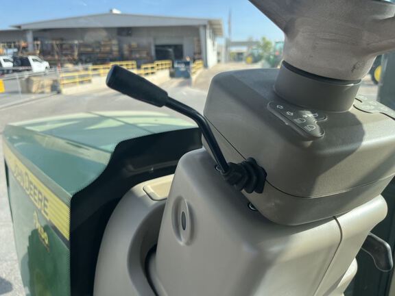 2020 John Deere 7210R Tractor