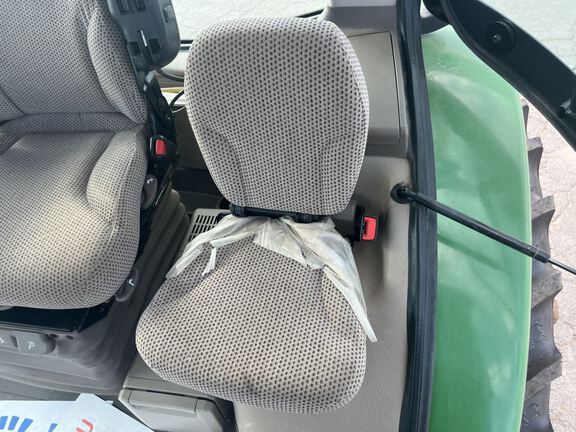 2020 John Deere 7210R Tractor