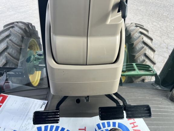 2020 John Deere 7210R Tractor