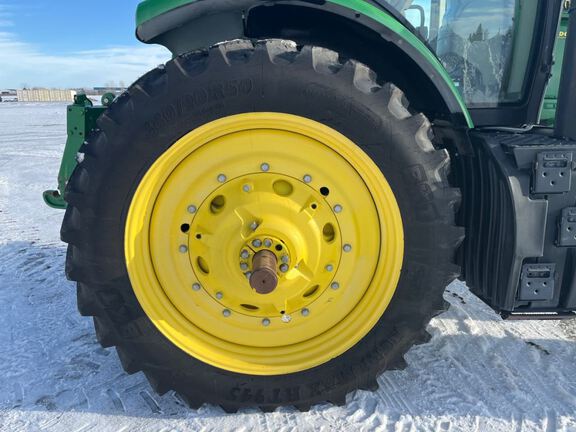 2020 John Deere 7210R Tractor