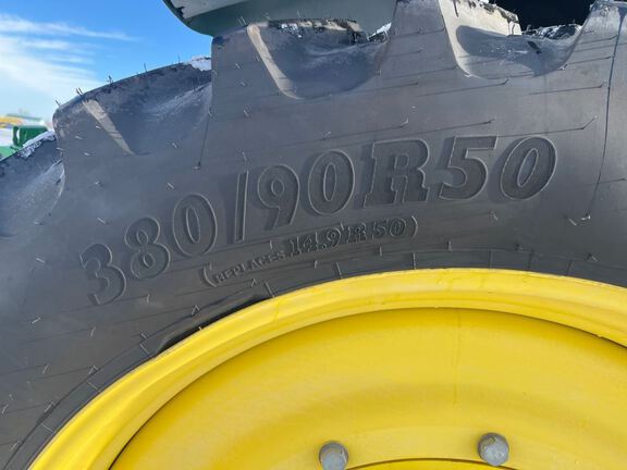 2020 John Deere 7210R Tractor